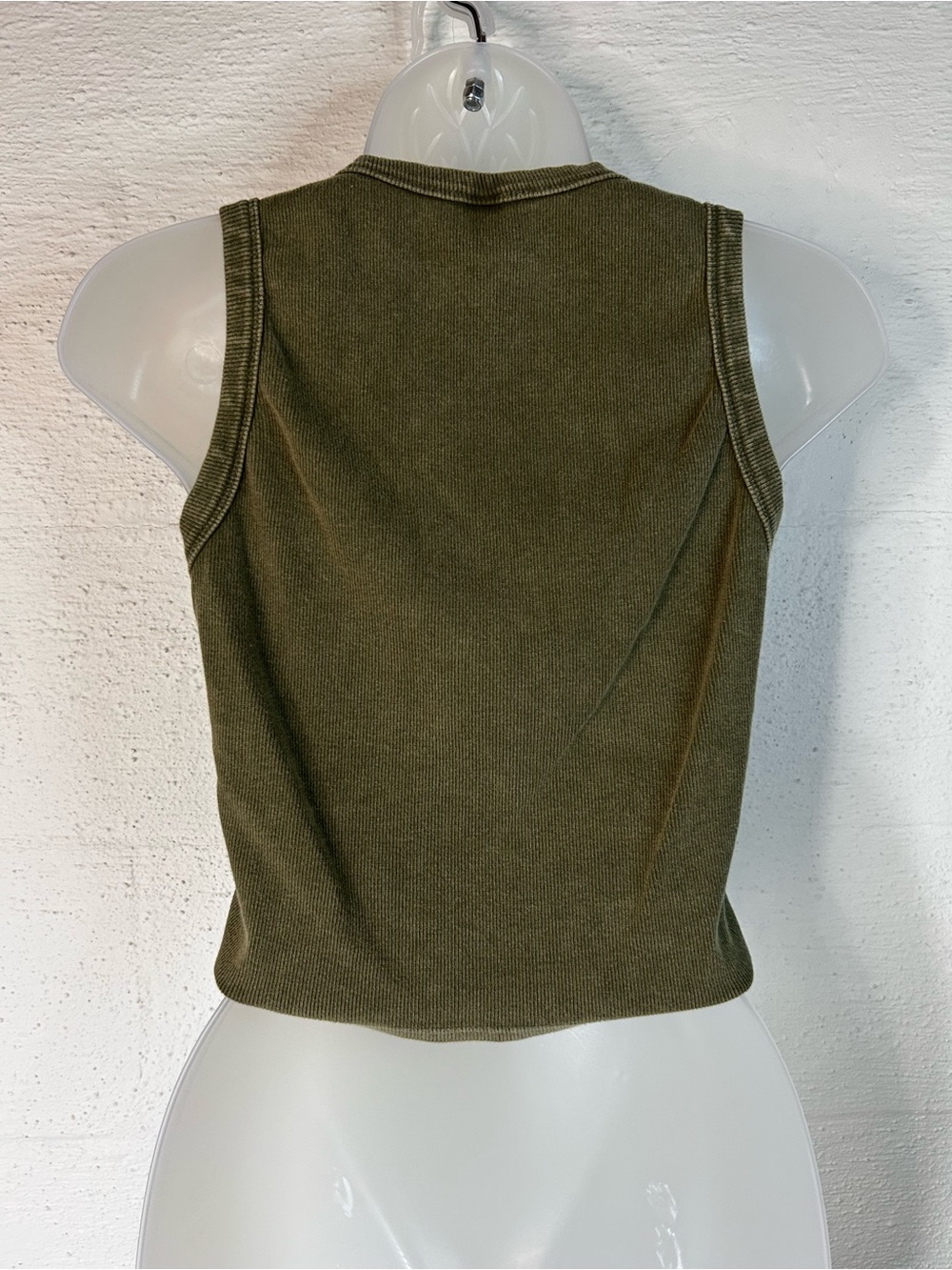 Green ribbed tank - Picture 2 of 4